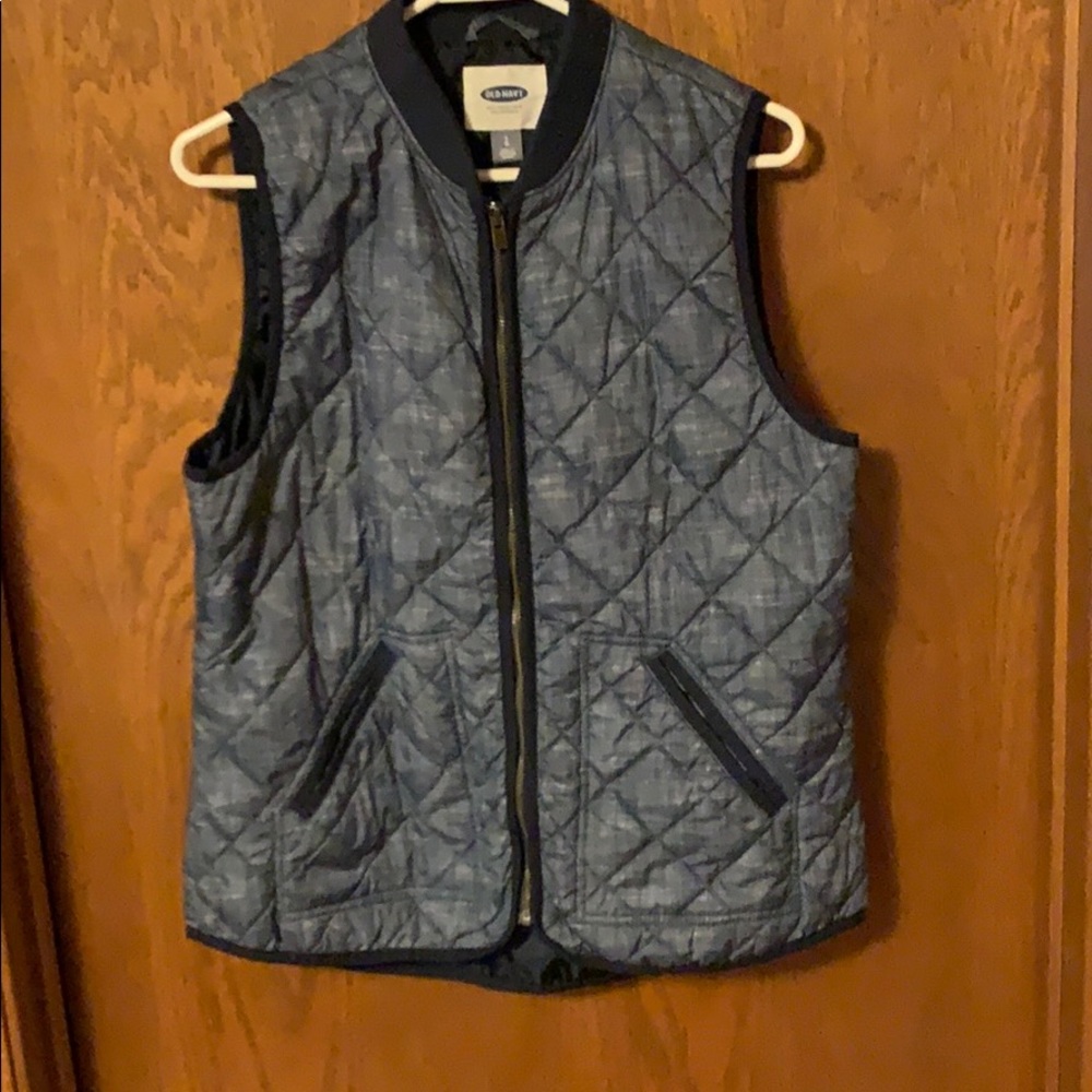 Women’s, large, navy vest